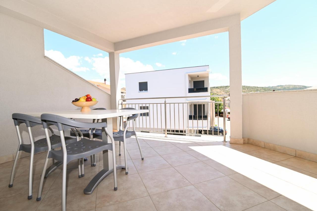 Apartmani Adria Trogir Exterior foto
