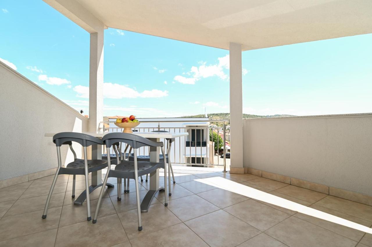 Apartmani Adria Trogir Exterior foto