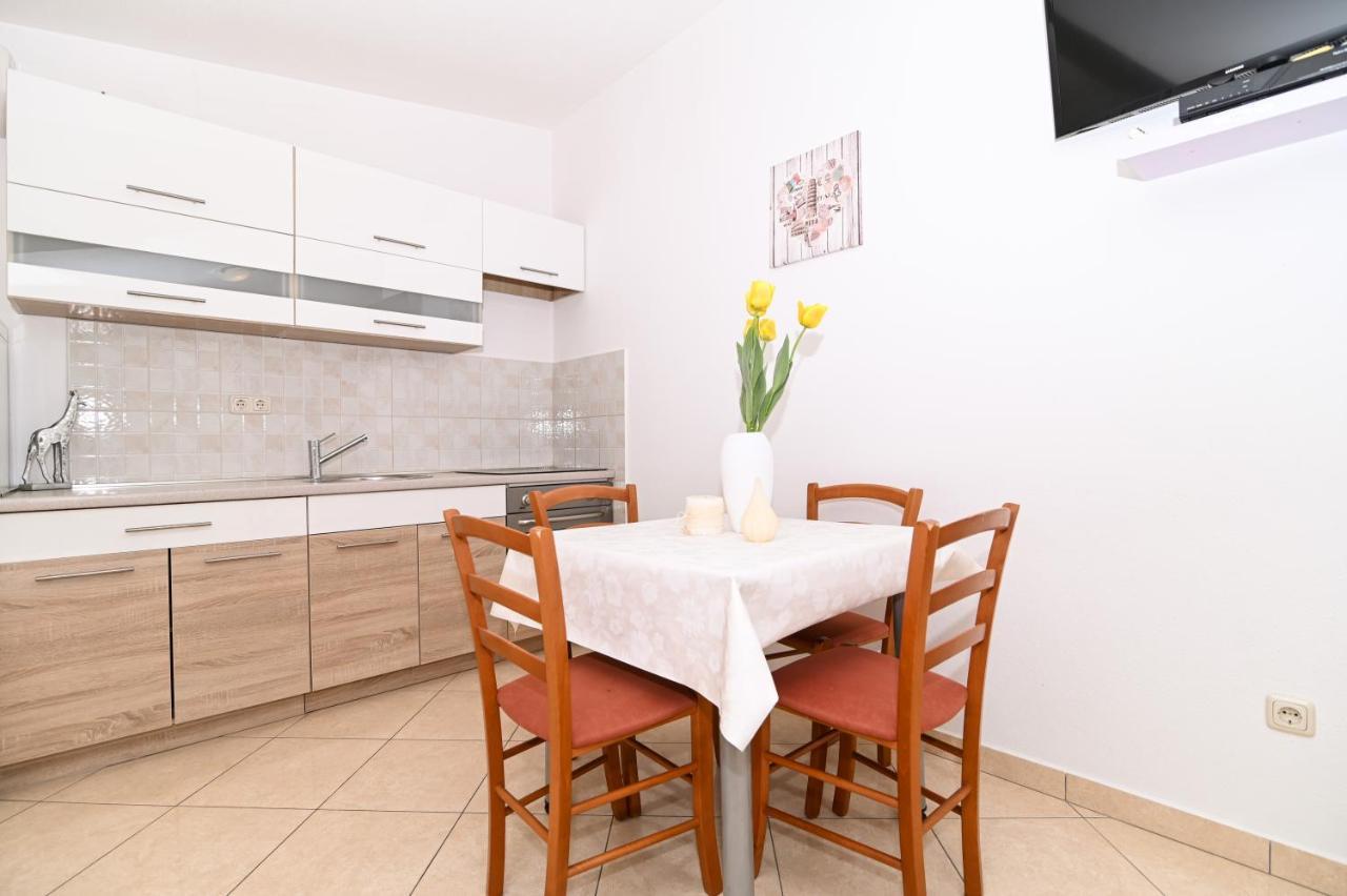 Apartmani Adria Trogir Exterior foto