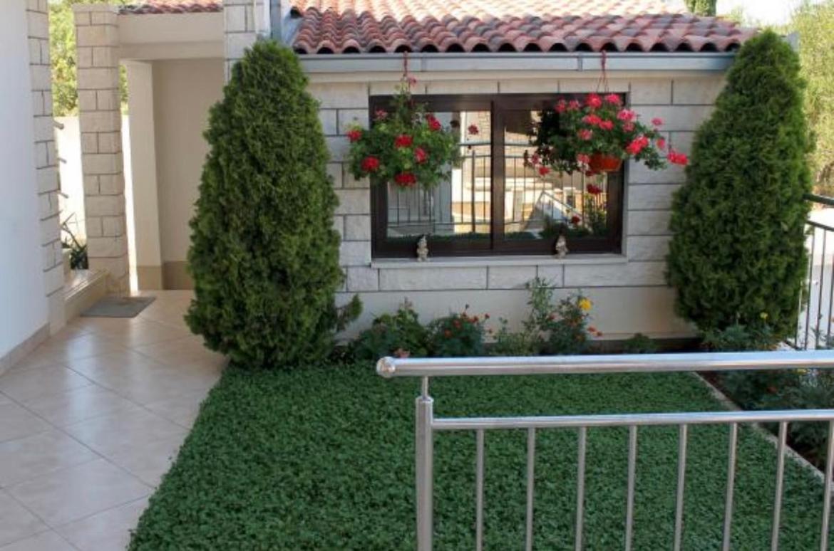 Apartmani Adria Trogir Exterior foto