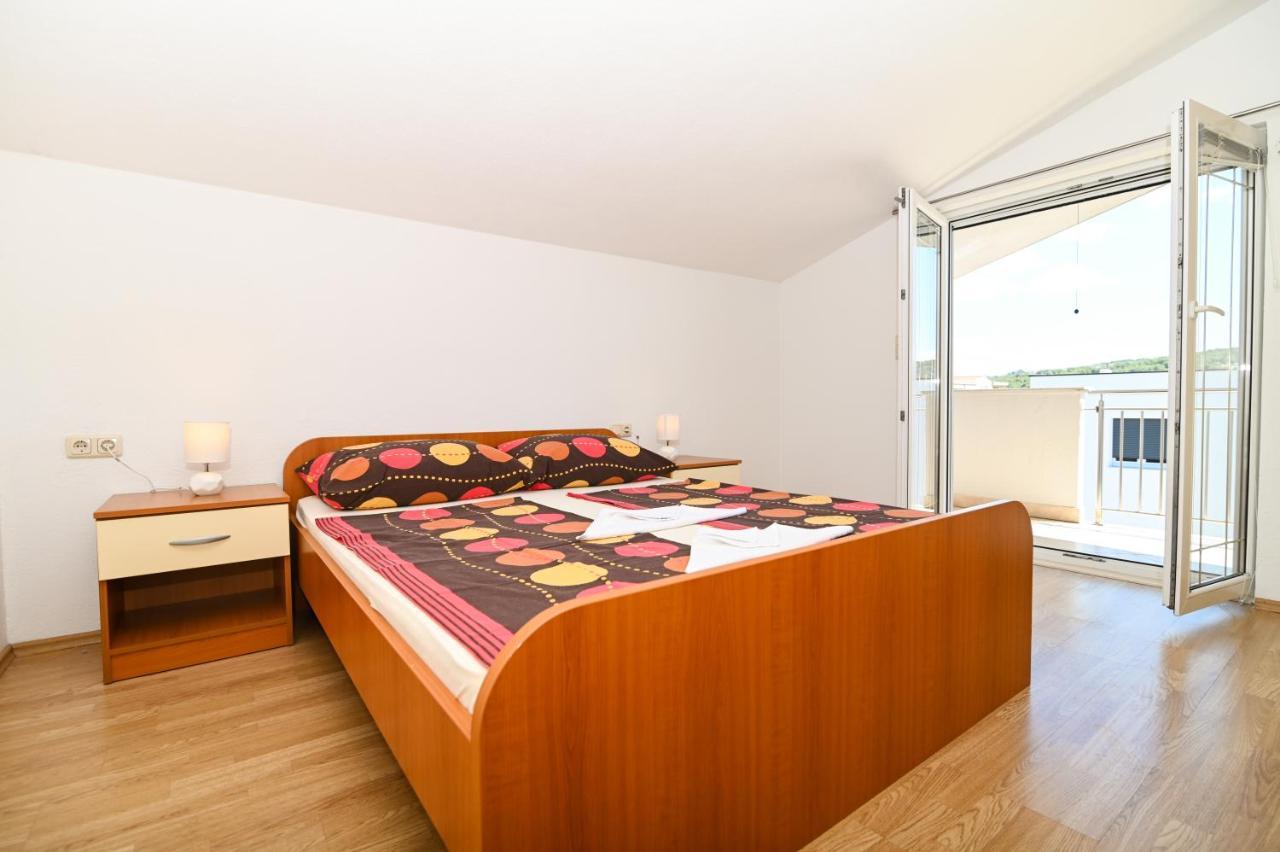 Apartmani Adria Trogir Exterior foto