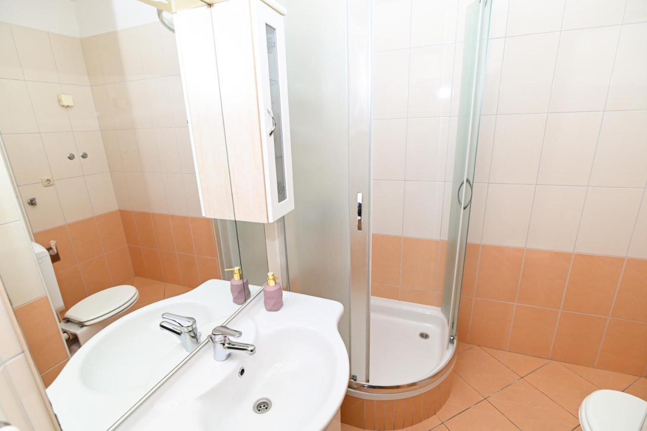 Apartmani Adria Trogir Exterior foto