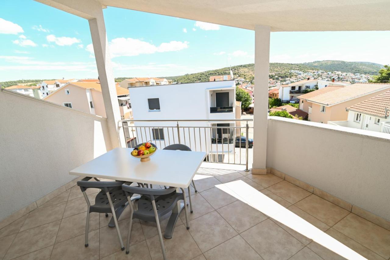 Apartmani Adria Trogir Exterior foto